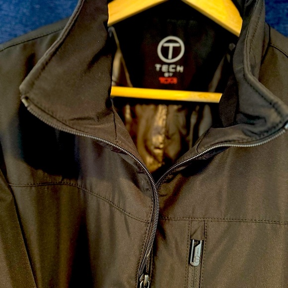 Tumi Black Performance Jacket - Picture 1 of 3